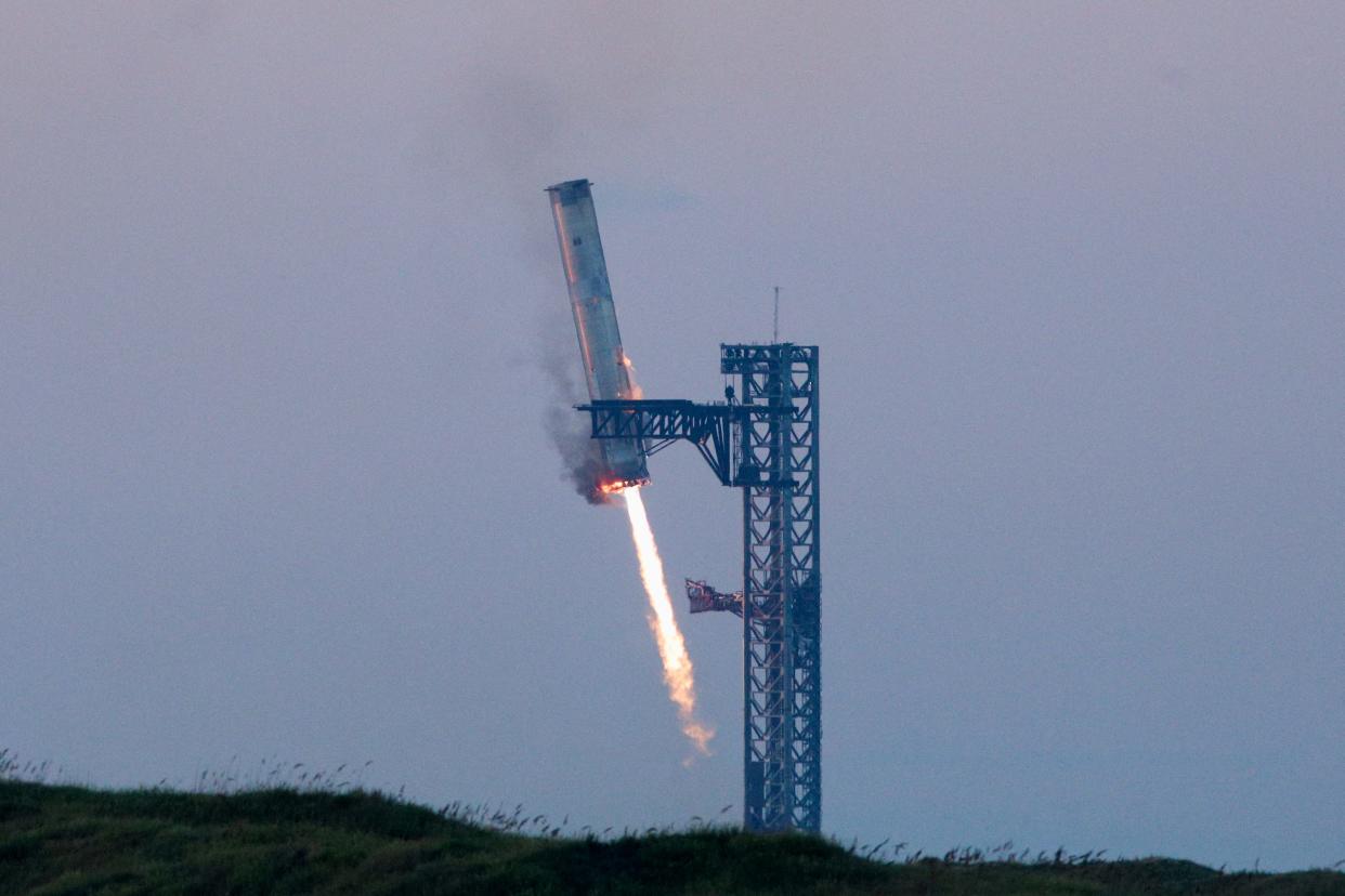 SpaceX星舰第六次试飞：月球殖民计划的关键一步