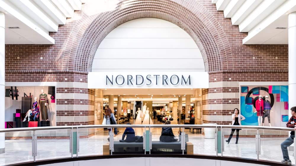 Nordstrom第三季度销售增长，但分析师对股价仍持谨慎态度