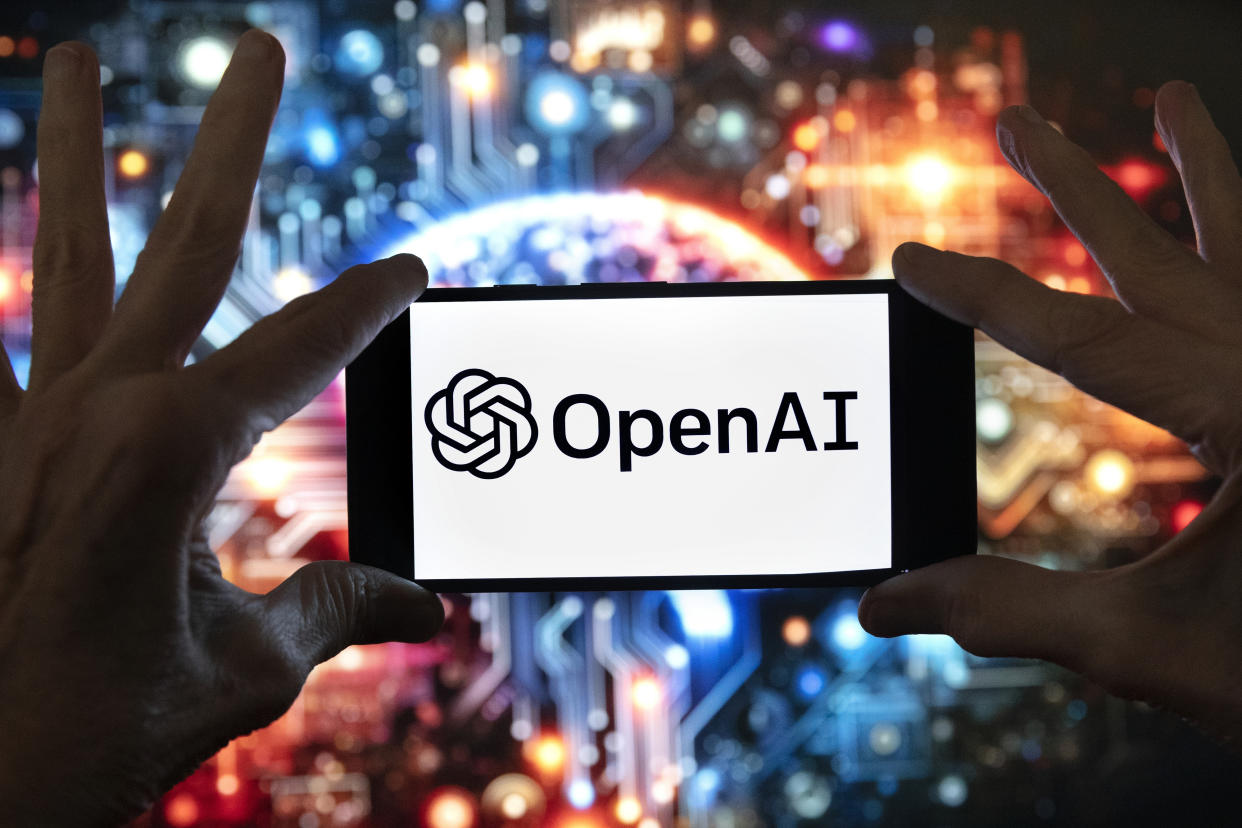 马斯克起诉OpenAI：7年恩怨升级，AI巨头对簿公堂