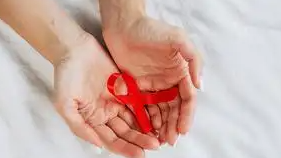 HIV 感染者称感冒被拒诊，医院回应引关注