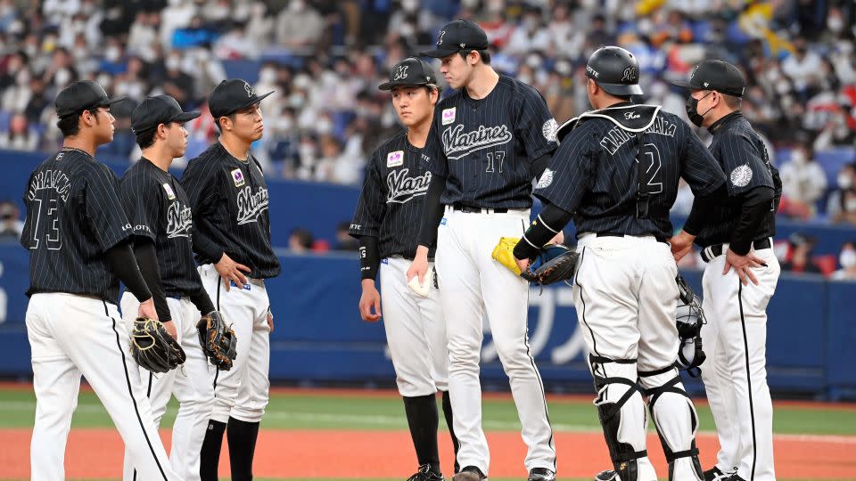 日本球星佐佐木朗希开启MLB征程，多支球队争相竞逐