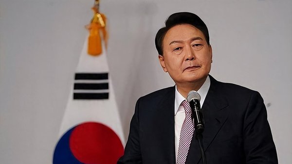 韩国国会通过尹锡悦弹劾案，总统职务立即停止