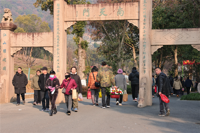 冬至绿色祭扫杭州有妙招：墓区地铁皆接驳